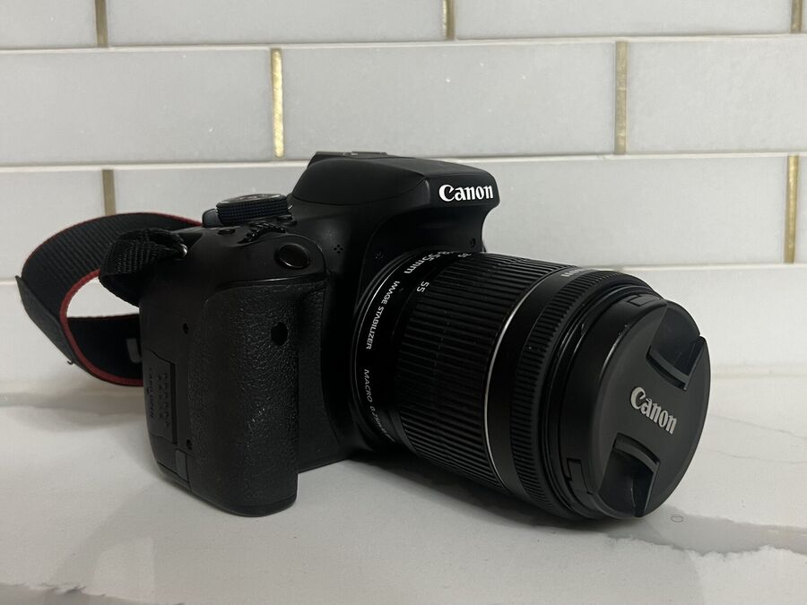 Canon EOS Rebel T6i EF-S Digital Camera with 18-55mm Lens